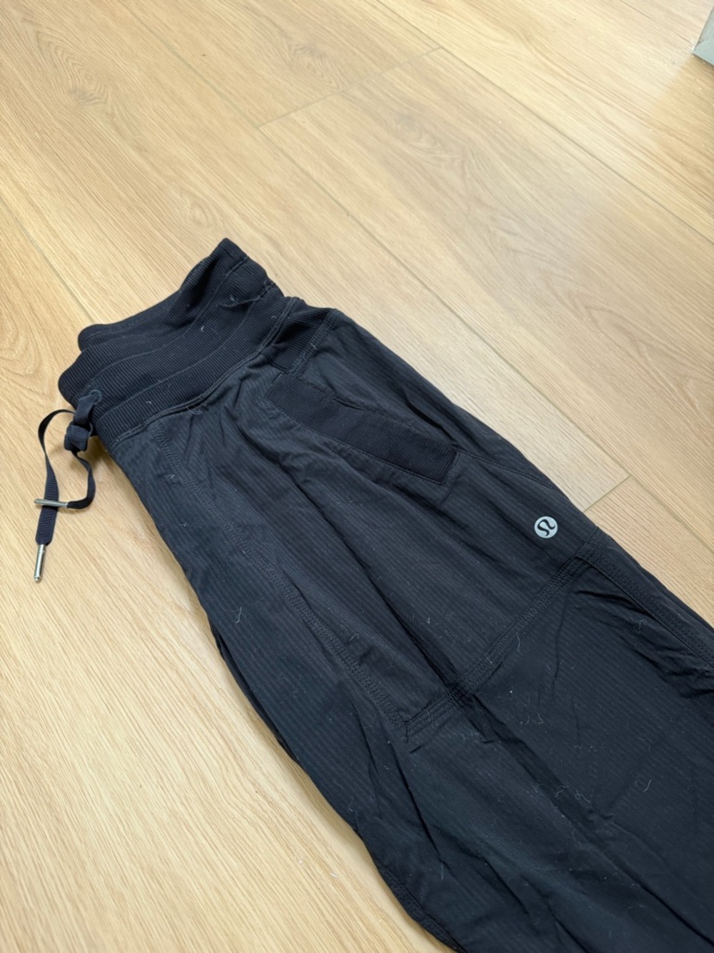 Lululemon - Picture 2 of 2